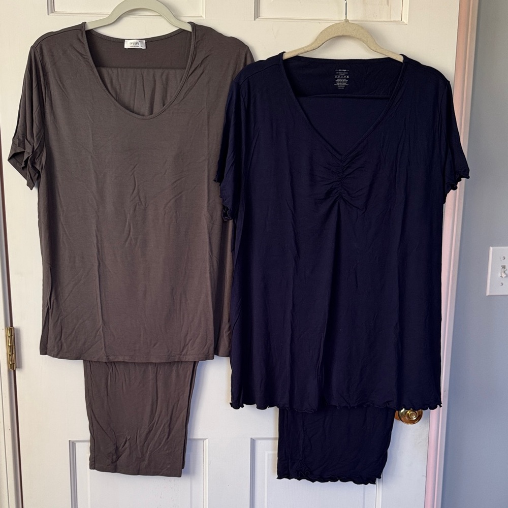 2 Women’s Pajama Sets in Gray and Navy Xl Xxl Excellent Condition
